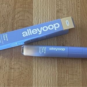 NIB! Alleyoop game face skin concealer in mvp